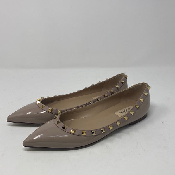 Valentino Beige Patent Leather Pointed Toe Rockstud Flats