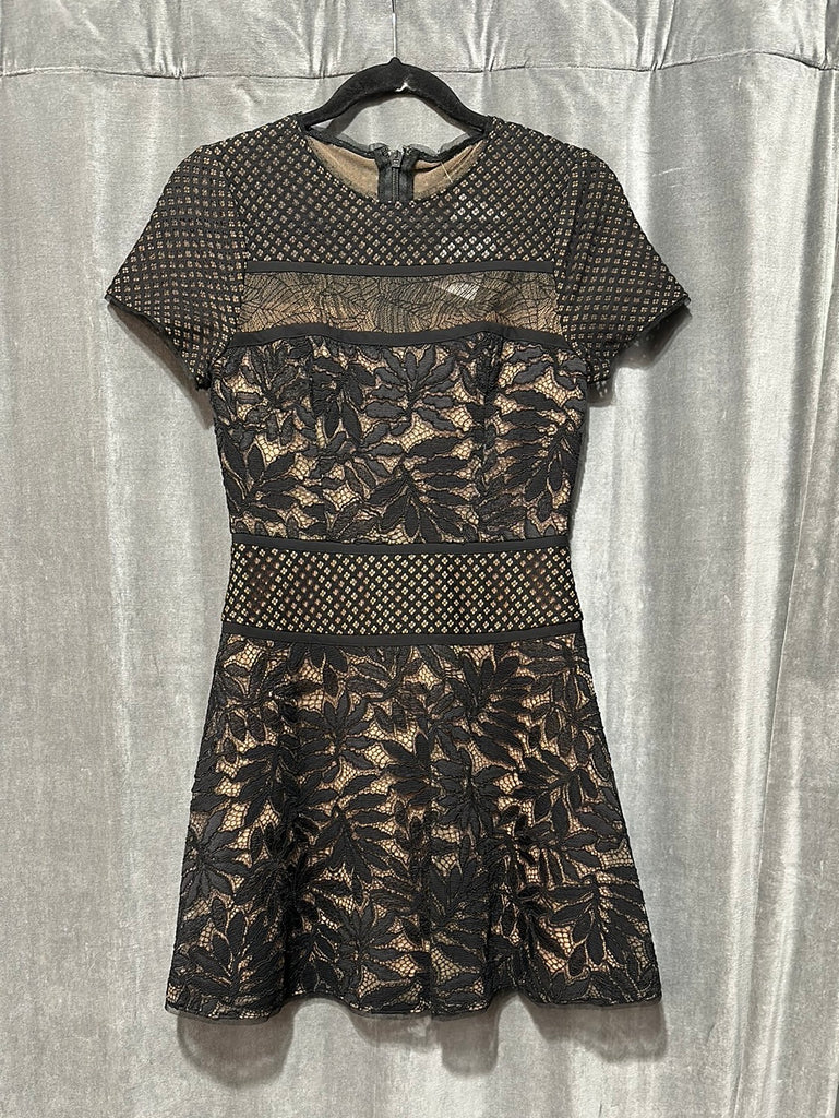 BCBG 'Eleanor' Black Short Sleeve Dress