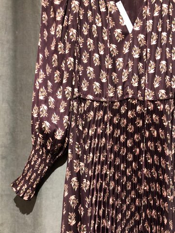 Rebecca Taylor Deep Plum Floral Long Sleeve Pleated Bottom Maxi Dress – The  Hangout