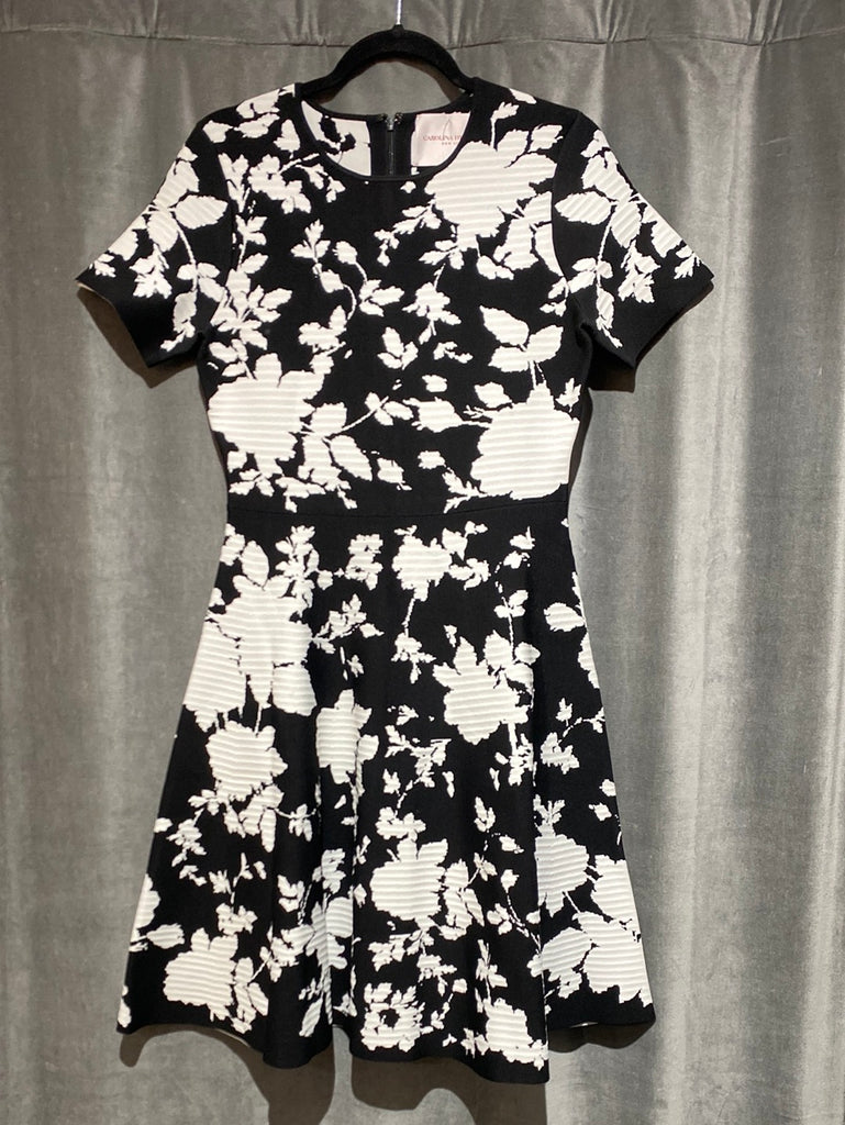 Carolina Herrera Black and White Floral Stretch Knit Short Sleeve Flare Dress