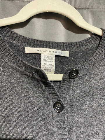 Diane Von Furstenberg Grey Cropped Long Sleeve Button Down Sweater