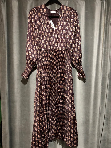 Rebecca Taylor Deep Plum Floral Long Sleeve Pleated Bottom Maxi Dress – The  Hangout