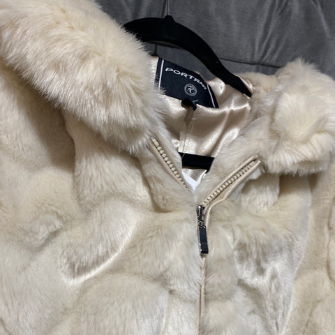 Portrait vory Hooded Faux Fur Coat