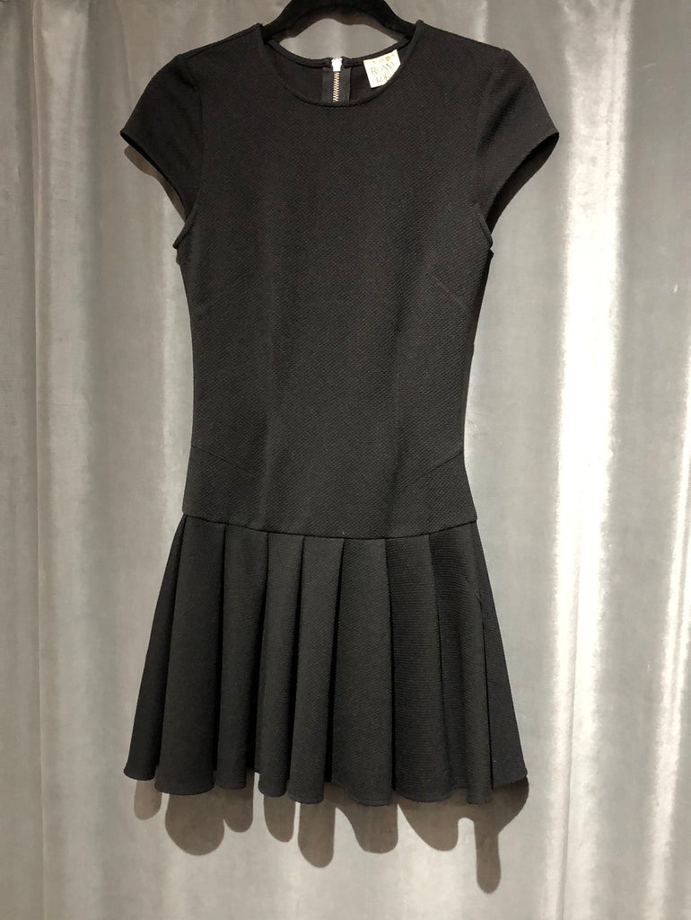 Torn by Ronny Kobo Black Short Sleeve Back Zip Flare Mini Dress