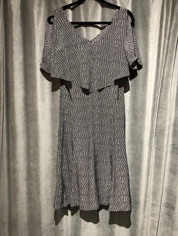 DEREK LAM Black and White Printed V Neck Short Sleeve Seta Silk Dress