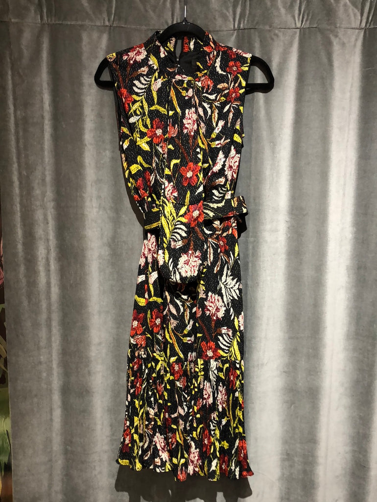 GRACIA Black and Floral Print Belted Crew Neck Dress with Belt