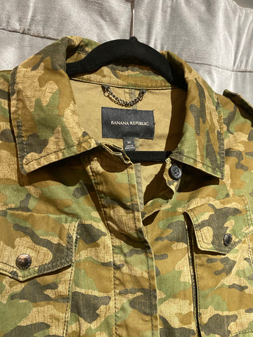 Banana Republic Camouflage Collared Button UP Jacket