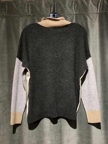 LT tricolor cashmere turtleneck sweater