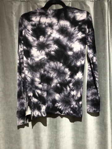 AQUA Cashmere Charcoal and White Sweater