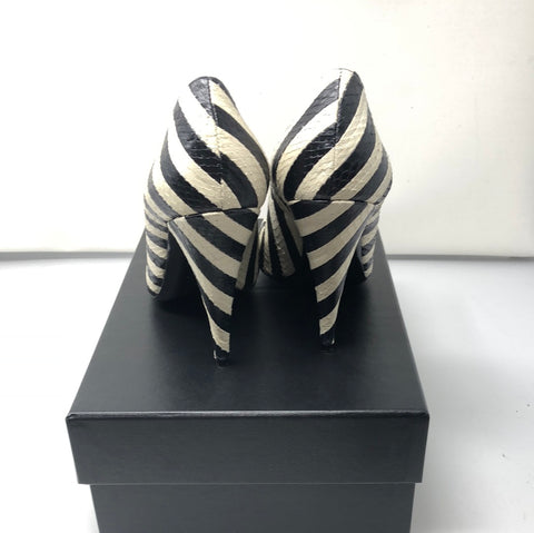 Saint Laurent black and white snakeskin zebra print pump