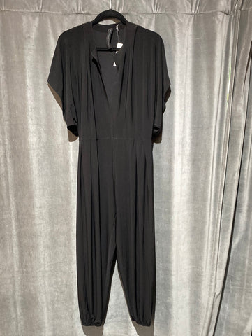 Norma Kamali Black Stretch Short Sleeve Cropped Jumpsuit