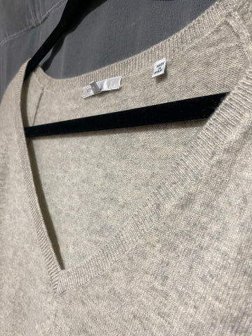 VInce Long Sleeve Cropped V Neck Sweater