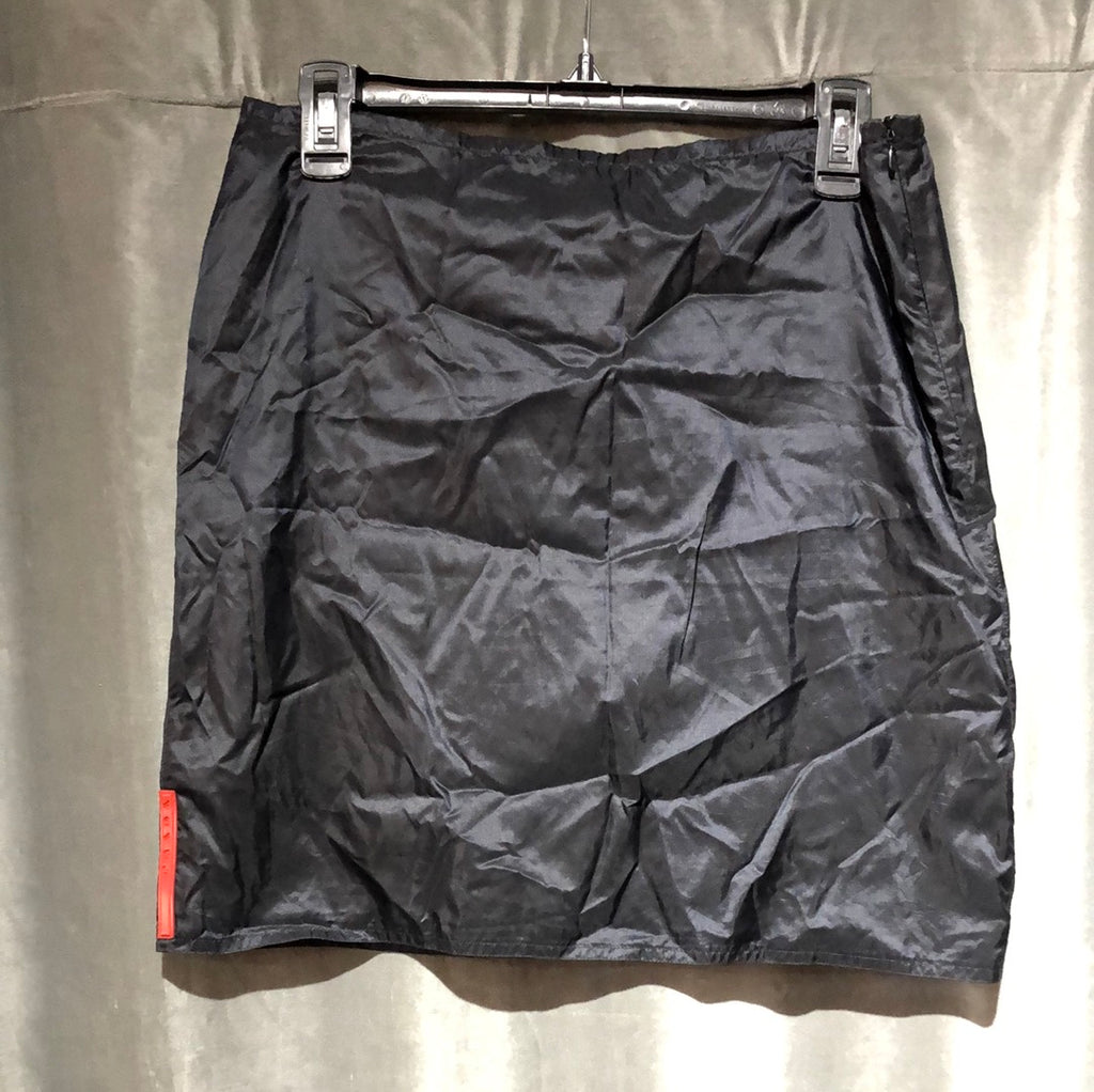 VINTAGE: PRADA Black Nylon mini skirt