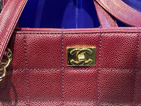 Chanel Burgundy Caviar Leather Shoulder Bag with Gold Hardware